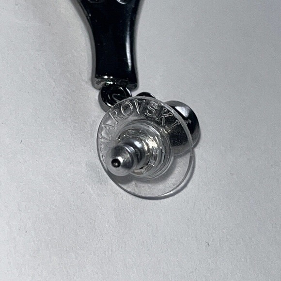 VINTAGE SWAROVSKI HEMATITE METAL*BLUE CRYSTAL LONG ICICLE PIERCED EARRINGS! - Picture 9 of 10